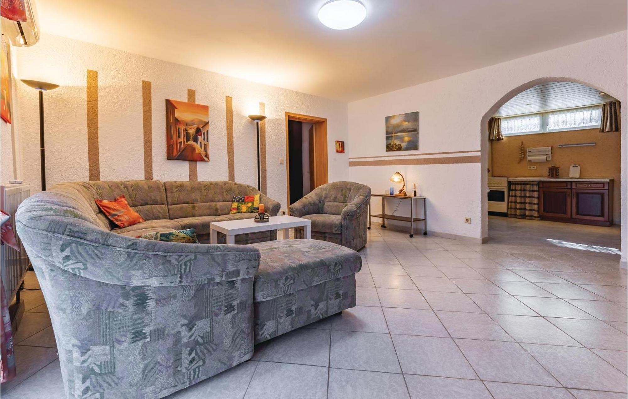 3 Bedroom Awesome Apartment In Pavicini מראה חיצוני תמונה