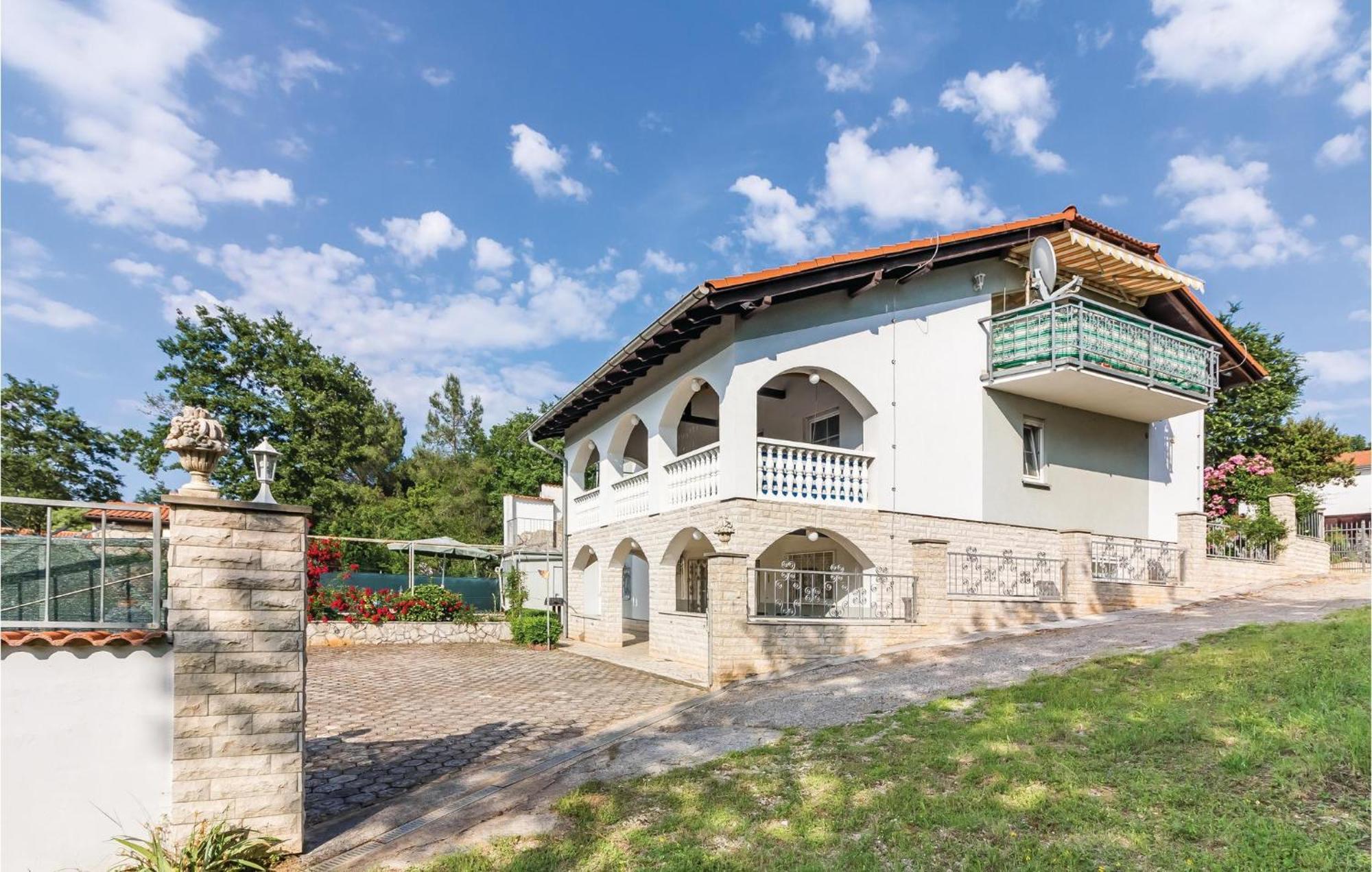 3 Bedroom Awesome Apartment In Pavicini מראה חיצוני תמונה